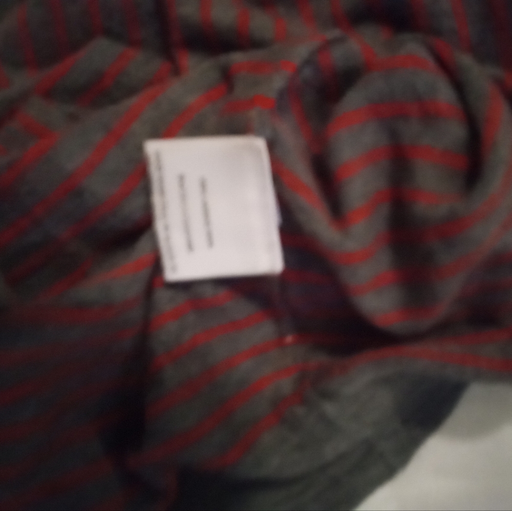 Eileen Fisher. Burgundy and Charcoal Short Sleeve Hoodie SizePM - Picture 8 of 8